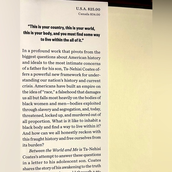 COPY - 1 NEW YORK TIMES BESTSELLER TA-NEHISI COATES
BETWEEN THE WORLD AND ME. - Picture 6 of 6